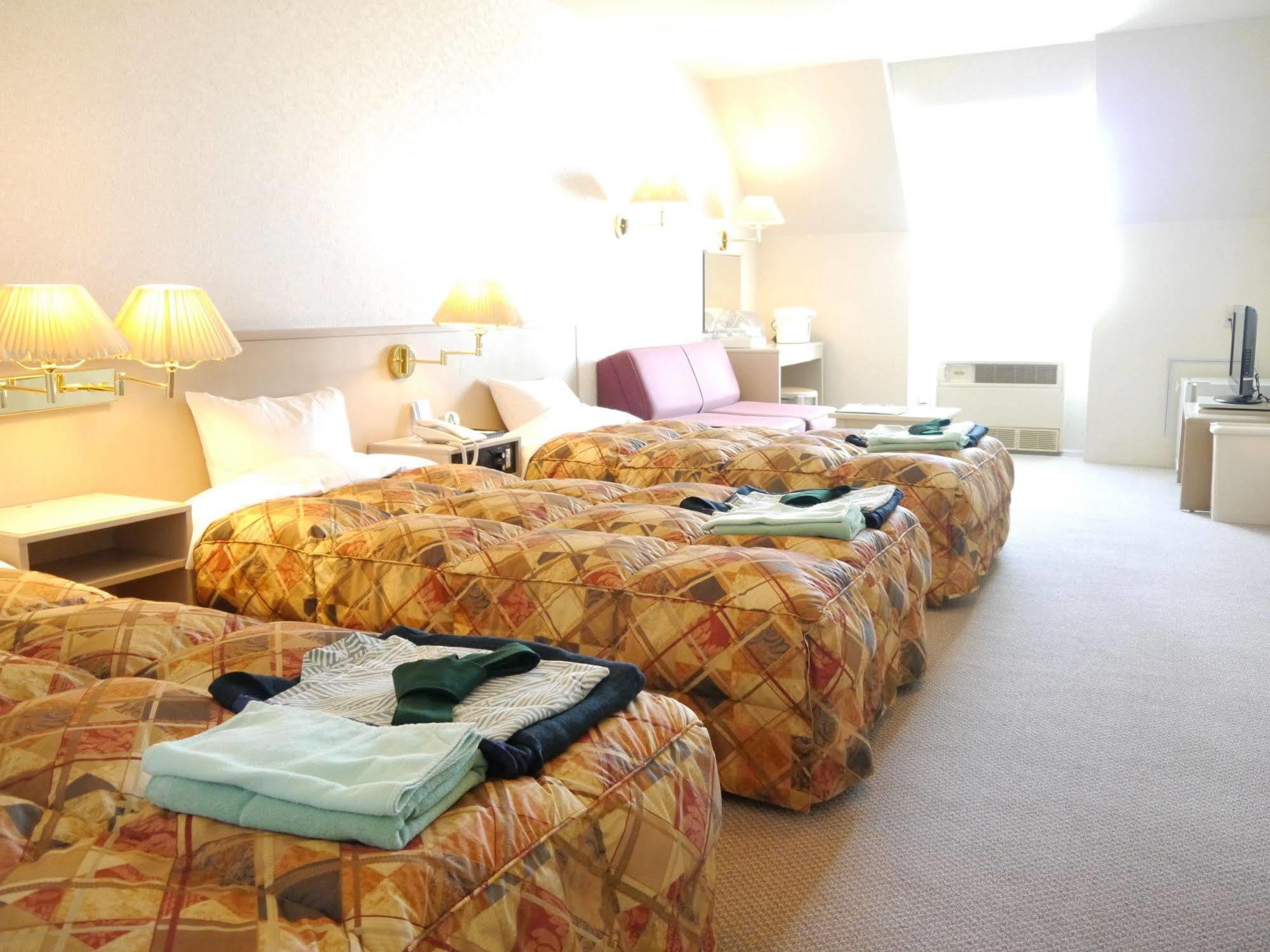 Hotel Park Hills Kamifurano Exterior foto